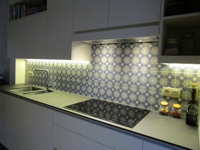 LA MADELEINE Abril 20x20