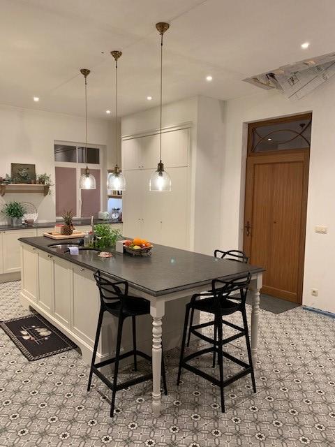 La Madeleine Odie 20X20